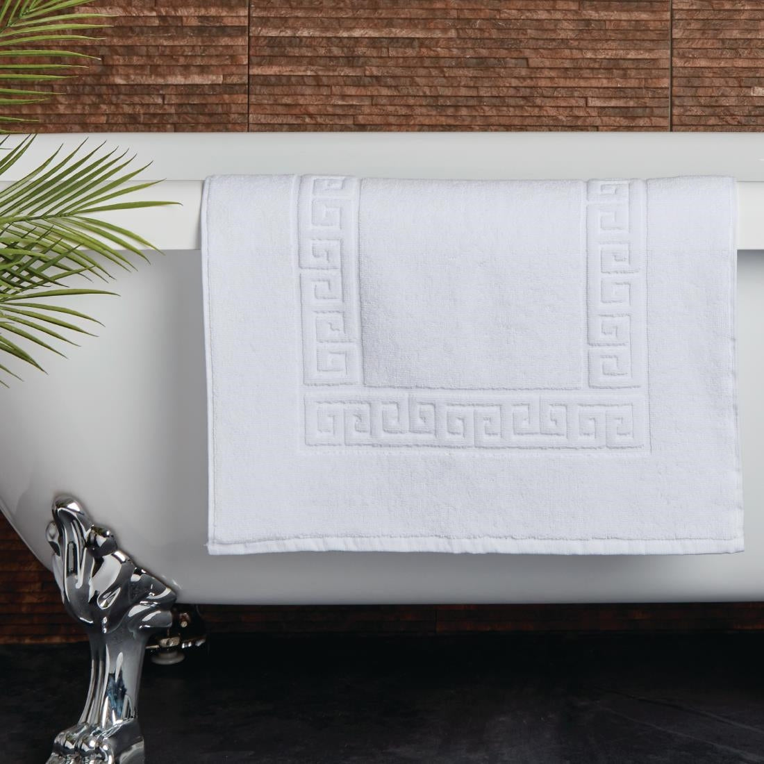Mitre Comfort Nova Bath Mat White - GT790 Mitre Comfort