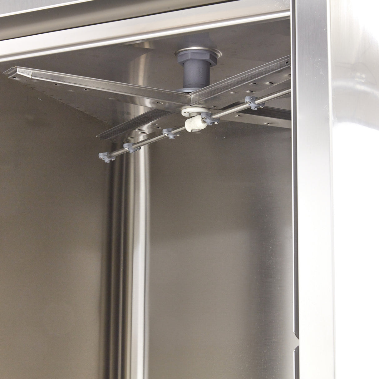 Maxima Utensil Washer - 60 x 76cm - with Soap and Rinse Pump - 400V - 09200775