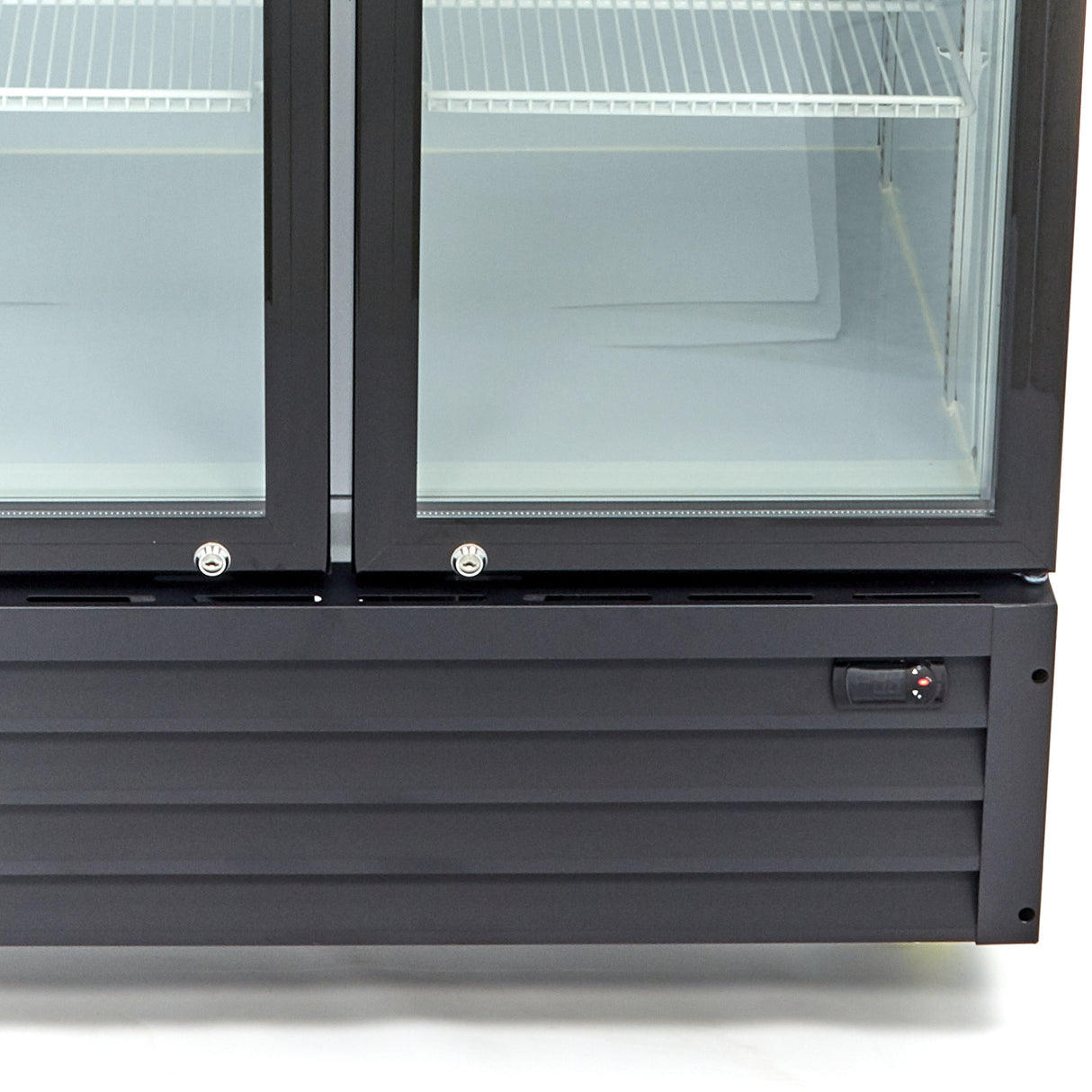 Maxima Drinks Fridge - 800L - 8 Adjustable Shelves - 09404030