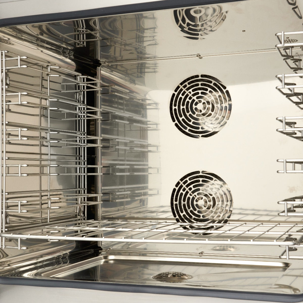 Maxima Combi Steam Oven - Fits 6 Trays (1/1 GN / 60 x 40 cm) - Analogue - 400V - 08500206