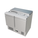 CUBO Saladette mit Deckel 240L - Kühlwerkbank mit 2 Türen - Edelstahl - Inklusive GN-Behälter - 900(B) x 700(T)mm - CS-S900