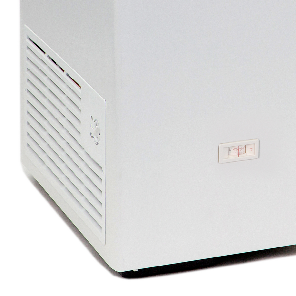 TEFCOLD Chest Refrigerator - Tight Lid - Low Energy Consumption - Width 1096mm x Depth 696mm x Height 857mm - EBC35